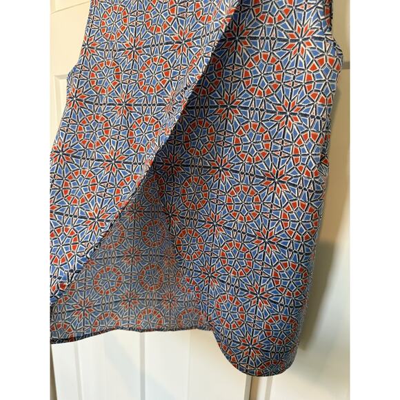 J.Crew Women's Sleeveless Blouse Size 10 Med Draped Back Geometric - Picture 4 of 7